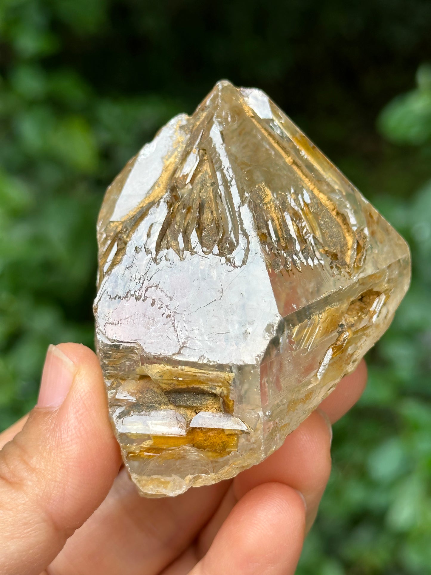 Clear Skeletal Fenster Quartz Rainbow Himalayan Crystal Point/Energy Quartz-63*55*43 mm 142 g