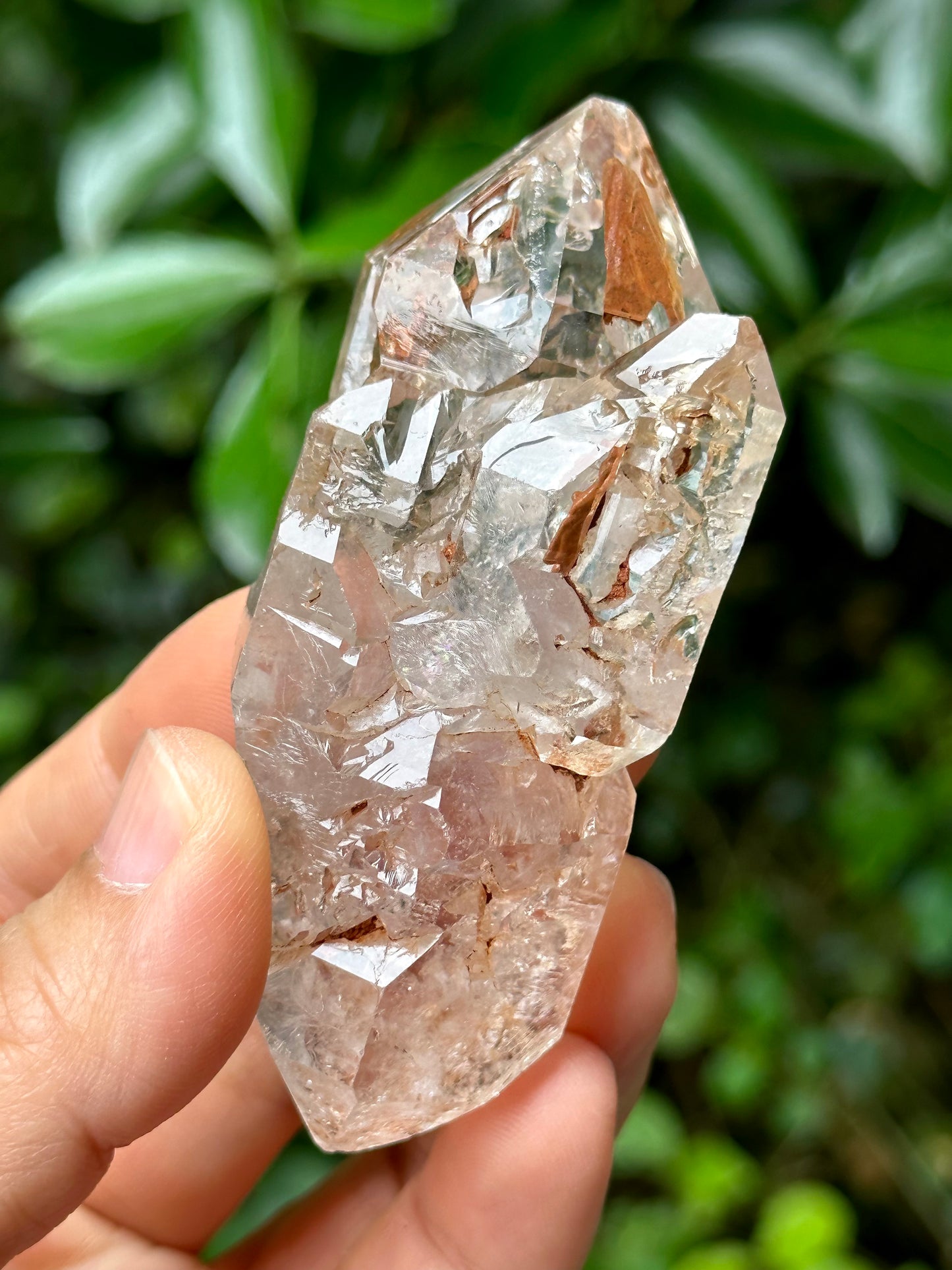 Clear Twins Fenster Crystal Double Terminated Skeletal Quartz Point -Red Mud-from Madagascar,Scepter crystal/Energy Quartz-78*30*29 mm 76 g