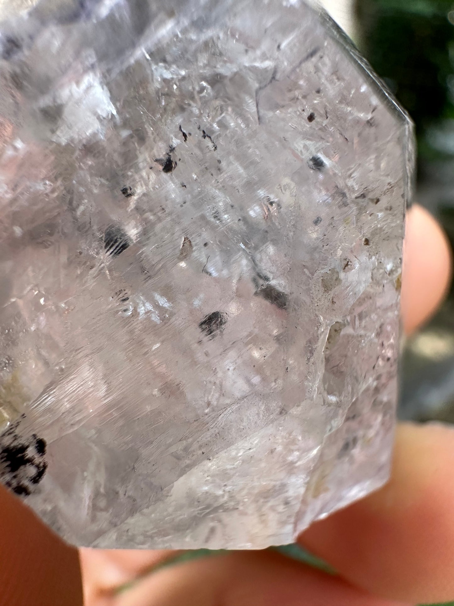 Natural Double Terminated Enhydro Quartz with Multiple Moving Carbon & Bubbles Included in Crystal/Healing Crystal Point/Energy Quartz-41 gSize(mm):43*35*26  mm weight:41 g