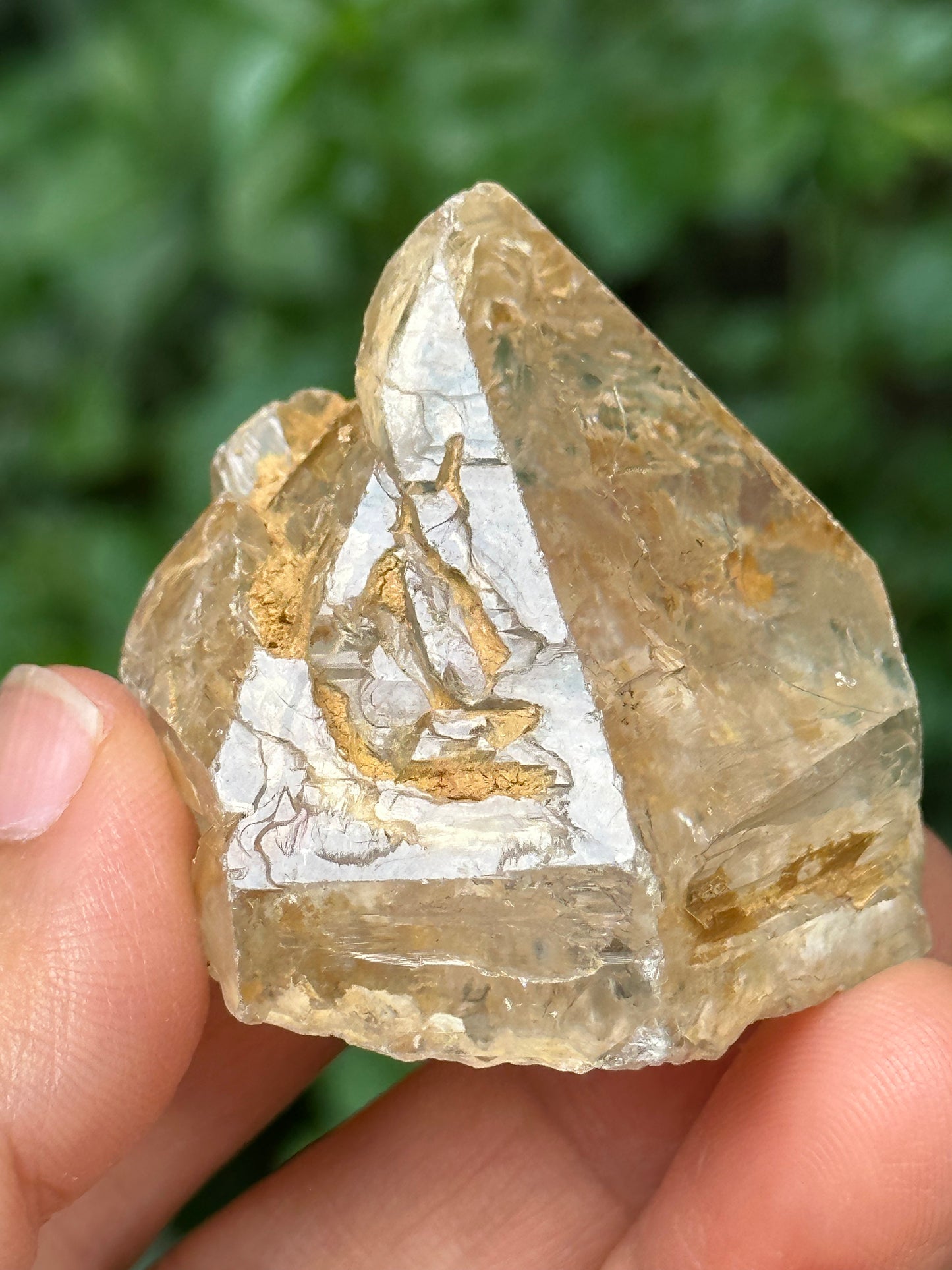 Clear Golden Skeletal Quartz Fenster Crystal Point/Rainbow Quartz/Energy Nirvana Quartz/Reiki/Meditation/Chakra/Zen-66 g