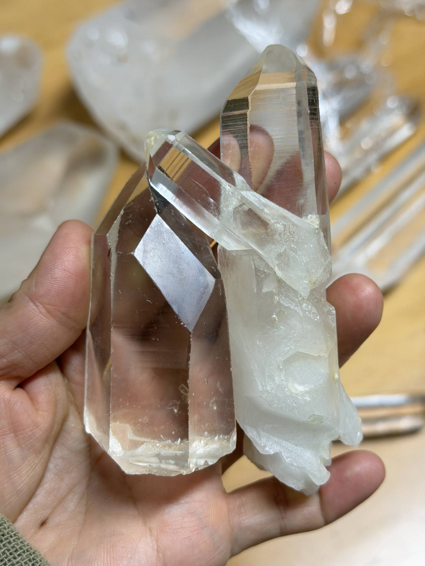 2pc Natural strong healing energy crystals