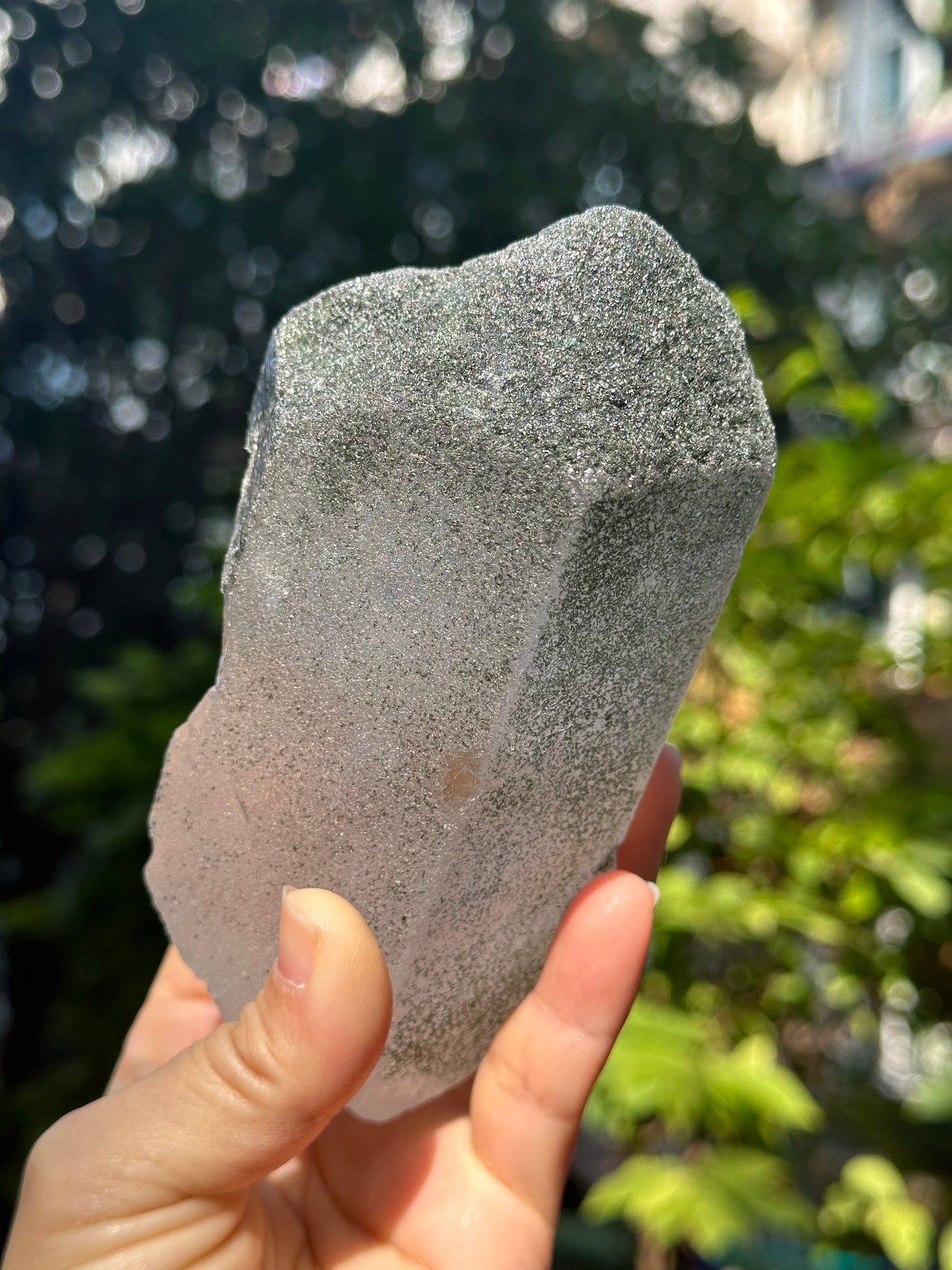 Shining Raw Himalayan Self-Healed Green Phantom Crystal Quartz Point/Chlorite Castle Quartz from Tibet- 132*71*60 mm 731 g