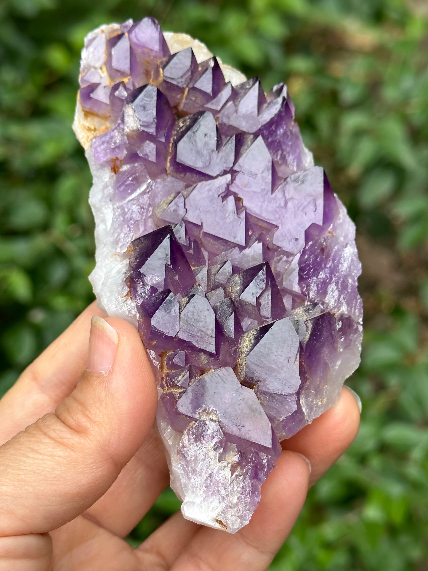 200 g Elestial Amethyst Quartz Crystal Cluster