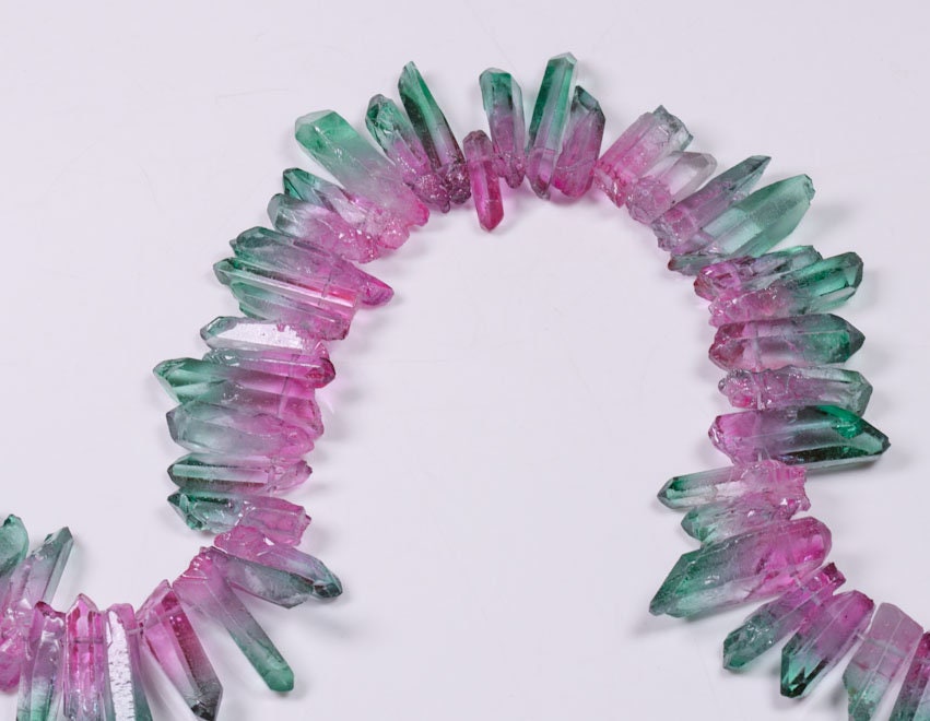 Gradient Color Purple to Green Aura Quartz Crystal Points/Color Progression Aura Crystal Beads for Crown,Pendant,Earing-Approx.10~25mm