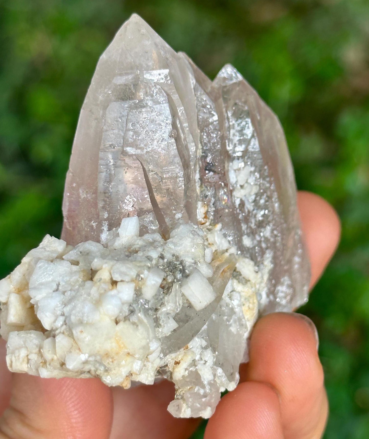 Clear Himalayan Castle Quartz Crystal/Clear Mosaic Laser Crystal Cluster/Energy/Reiki/Healing/Meditation/Crystal Collection -106 g