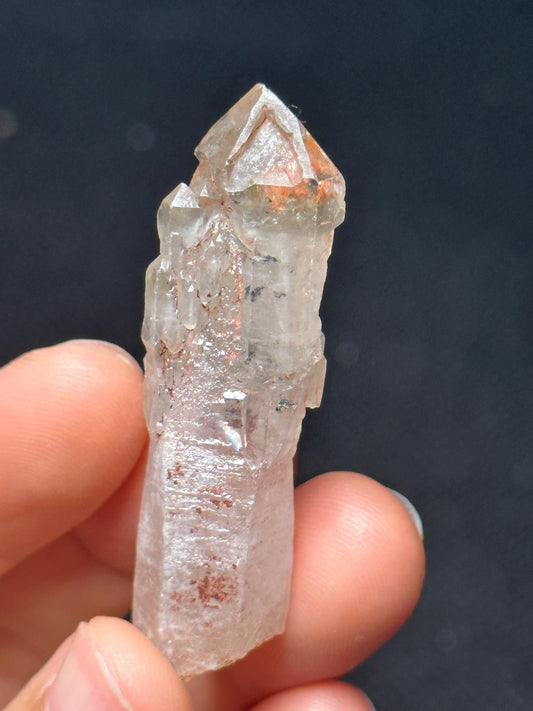 Fluorescent Skeletal Fenster Quartz Crystal Point with Red Mud-Madagascar Scepter Crystal/Energy Quartz/Palm Healing Crystal/Meditation-16 g