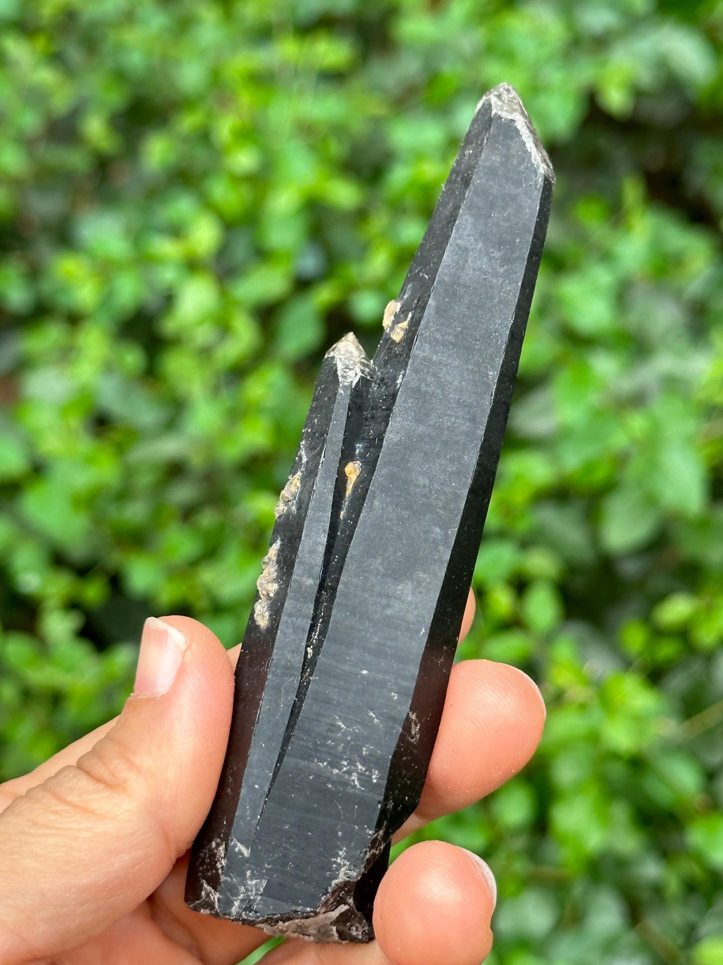 Long Shining Laser Black Morion Quartz Twins Crystal Point for Mediation,Zen,Reiki,Aura Crystal Wand,Generator Crystal-111*26*16 mm 70 g