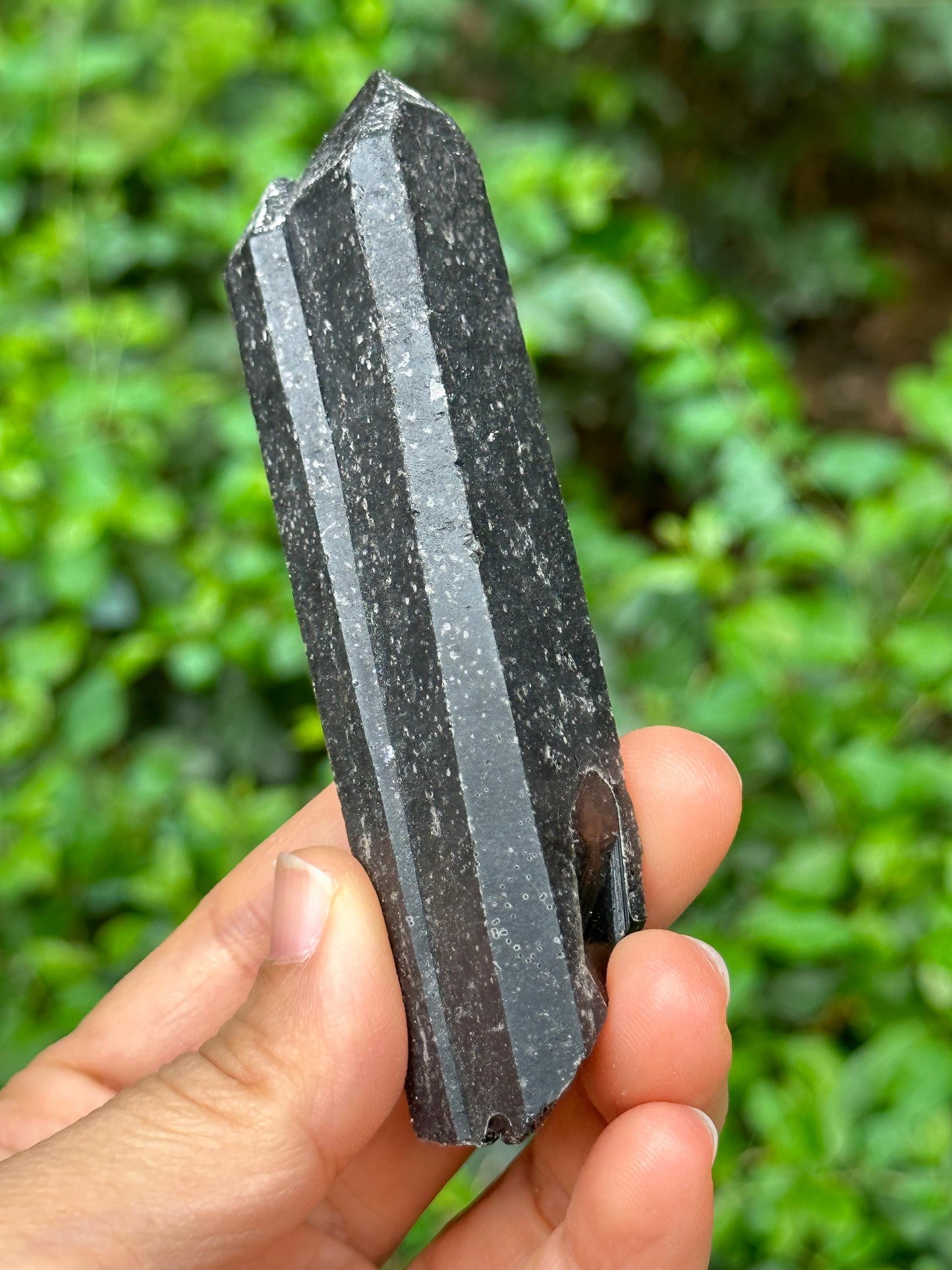 Black Morion Quartz Twins Crystal Point for Mediation,Zen,Reiki, Soulmate Aura Crystal Wand,Generator Crystal-101*25*23 mm 94 g