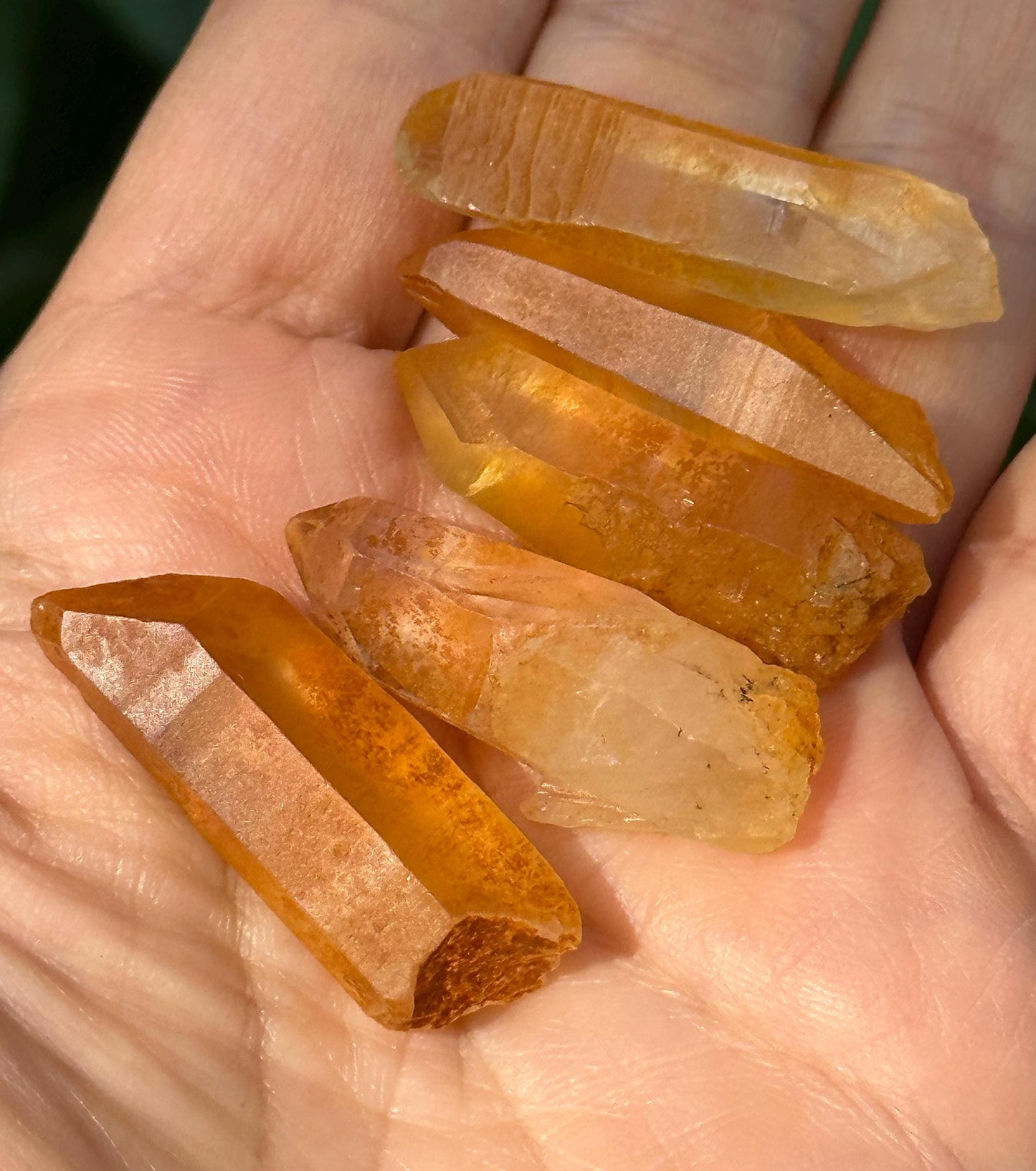 5 pcs Clear Golden Himalayan Quartz Aura Crystal/Hematite Rainbow Tibet Energy Crystal/Reiki/Healing/Meditation/Jewelry Making/Specimen