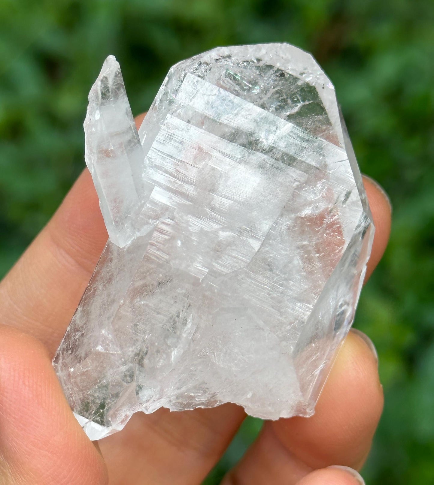 Shining Double Terminated Himalayan Faden Quartz Crystal from Pakistan/Crystal Cluster/Crystal Healing/Meditation/Worry Stone-47 g