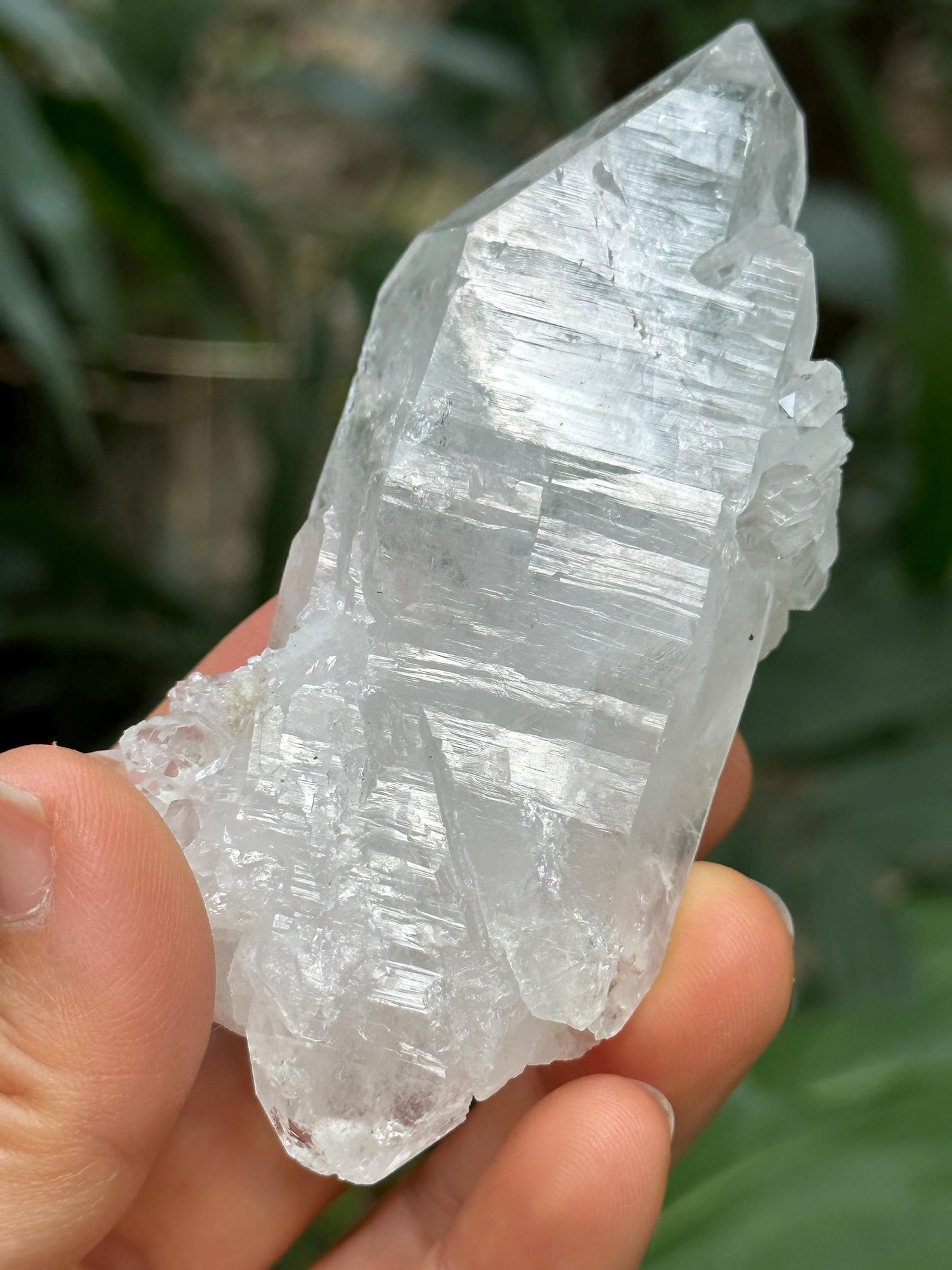 Double Terminated Himalayan Faden Quartz Crystal from Pakistan/Crystal Cluster/Crystal Healing/Meditation/Worry Stone-93 g