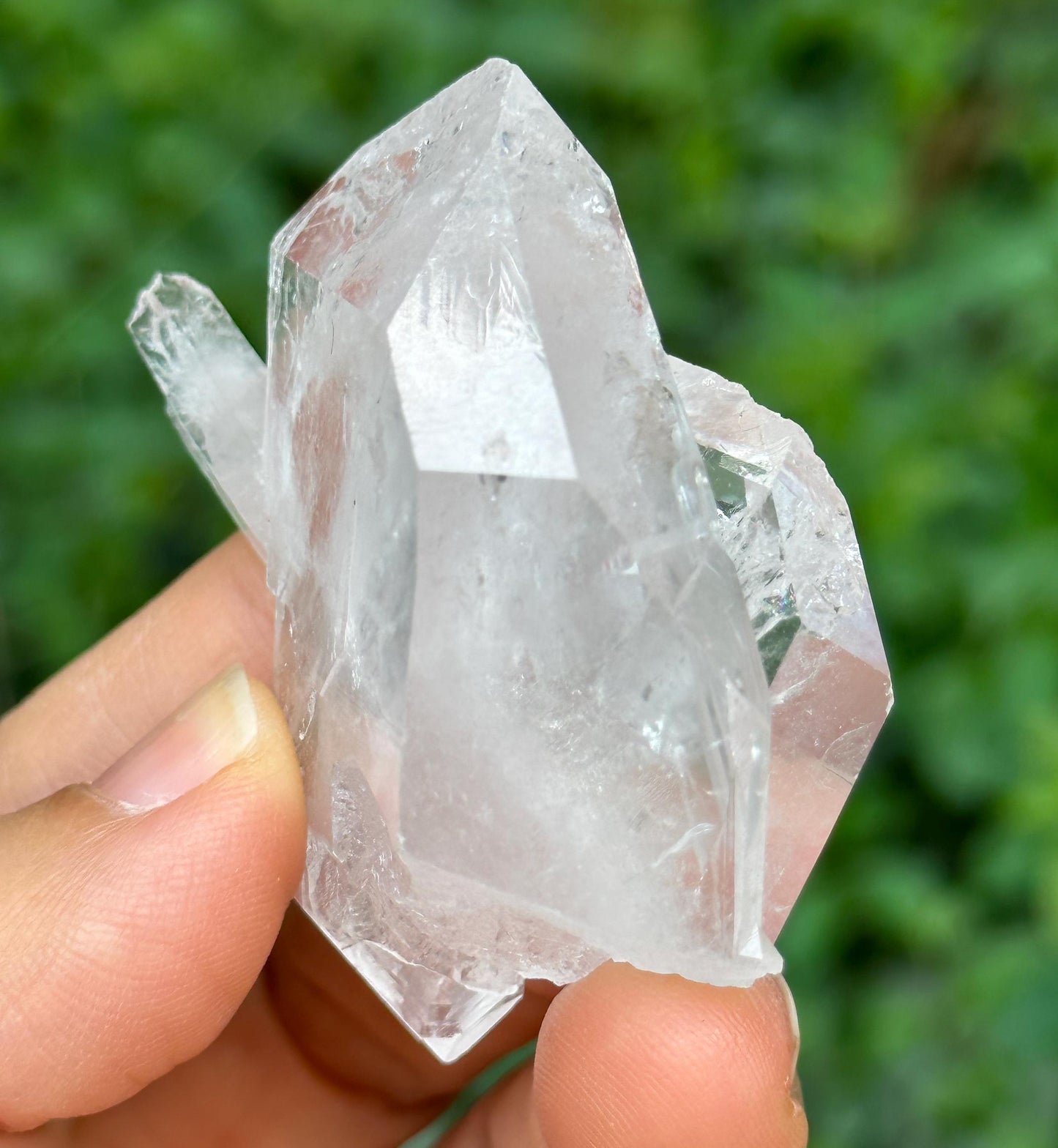 Shining Double Terminated Himalayan Faden Quartz Crystal from Pakistan/Crystal Cluster/Crystal Healing/Meditation/Worry Stone-47 g