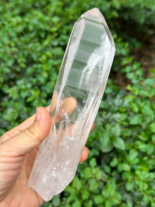 Clear Blue Angel's Feather Included Brazil Lemurian Seeds Quartz Muzo Blue Needle Crystal Point /Akashic Striation/Healing/Meditation-370 g